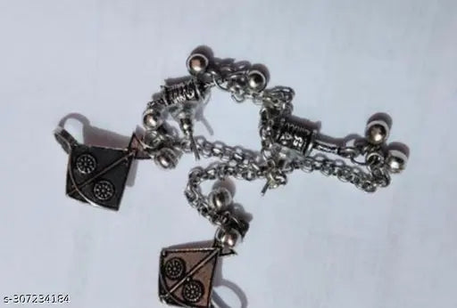 Kite-shaped dangle earrings from women's jewelry set, featuring unique earring design and fashion accessories style.