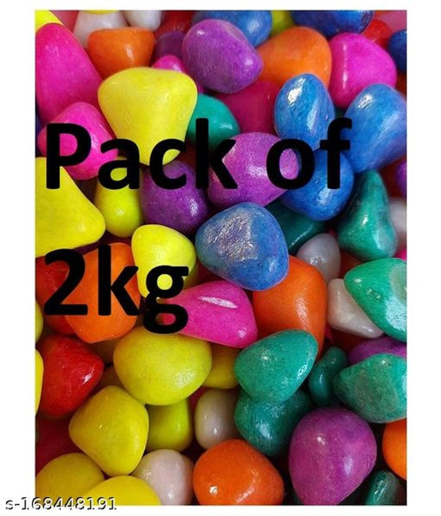 Colorful decoration pebbles stones in multicolor for pet beds, shown in a 2000 g bag, by brand 15929.