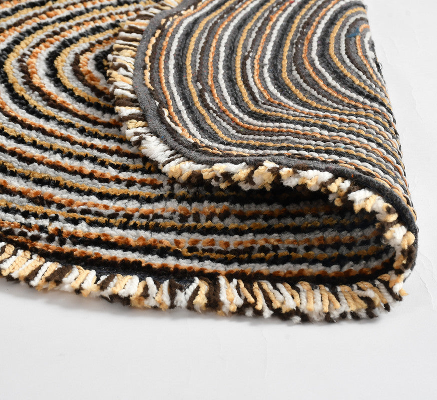 Pair of 40x60cm microfiber anti-skid washable bathmats in beige with textured surface and non-slip backing.