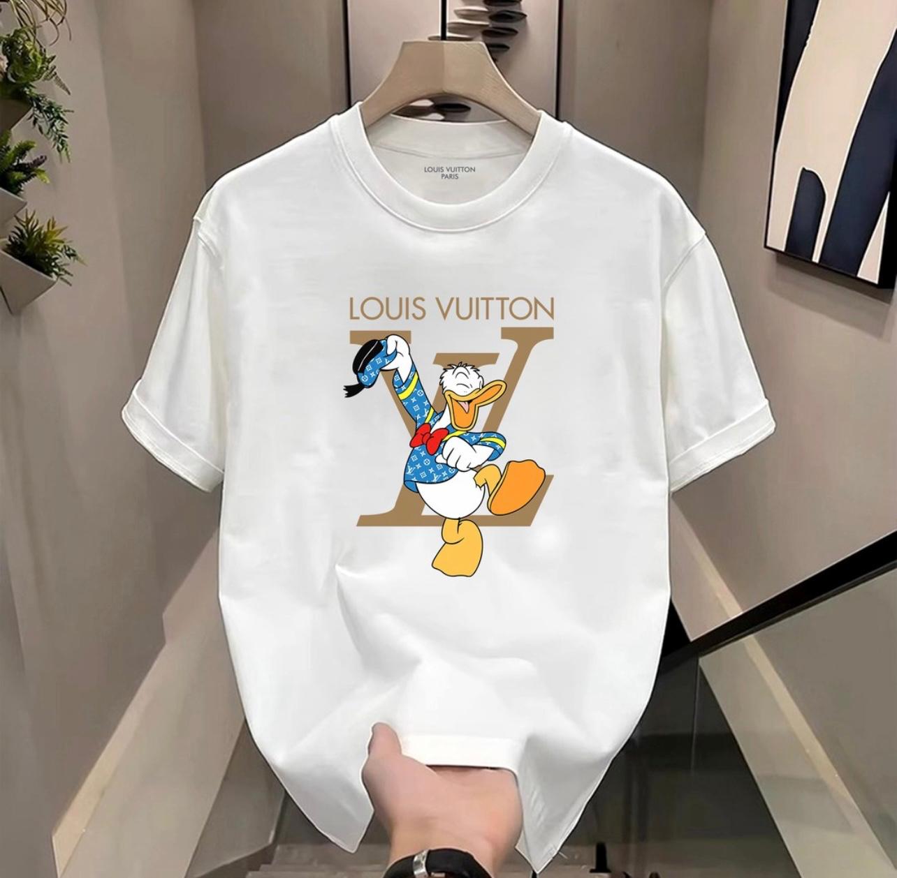 Men's 18537 T-shirt featuring a classic fit and short sleeves, displayed on a plain background.