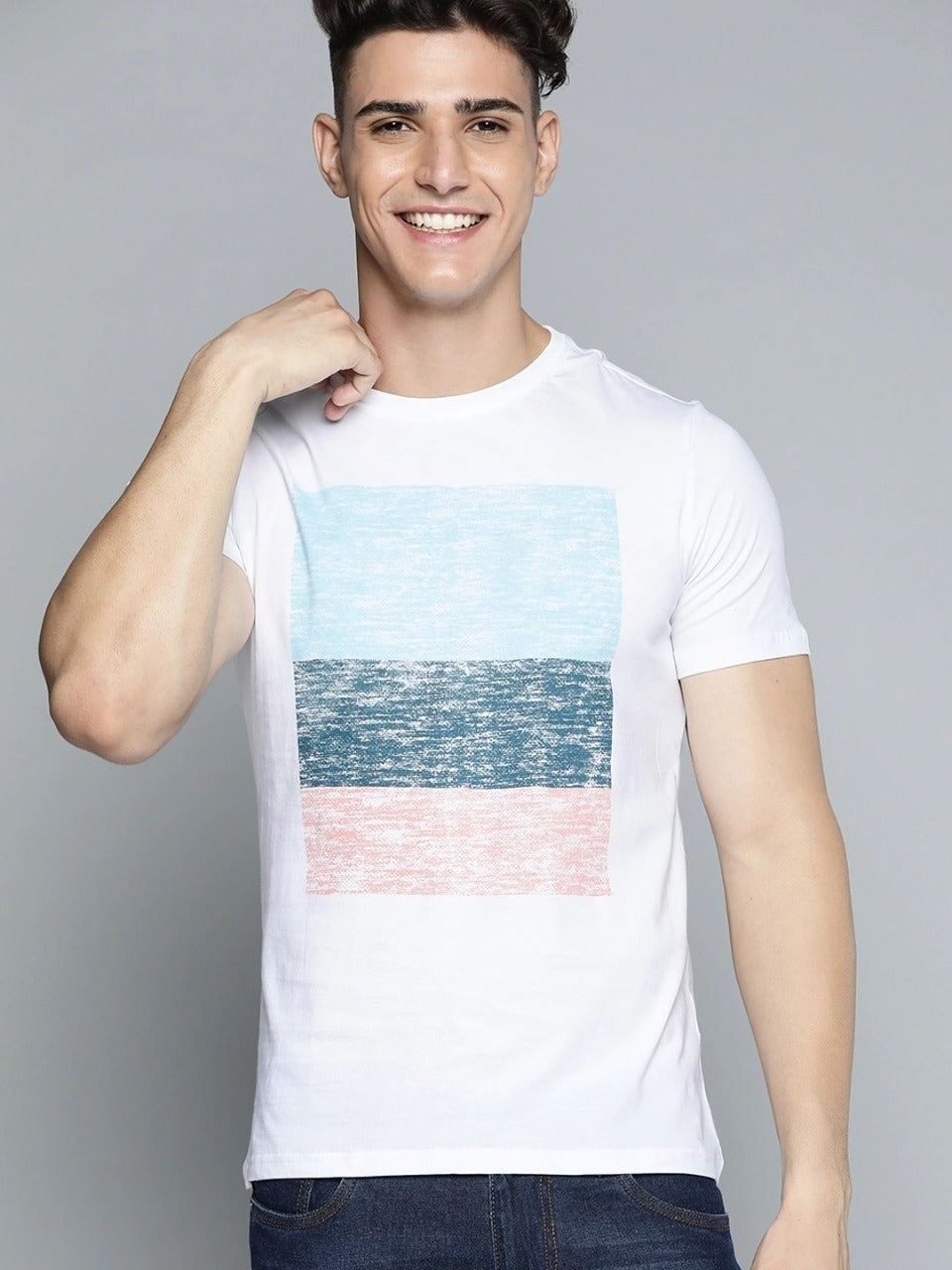 White men's round neck T-shirt from 18626, size small, made of soft fabric, casual fit and classic style.