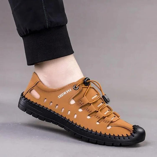 Men's stylish casual shoes from brand 18644 with a sleek design, perfect for everyday wear and casual outings.