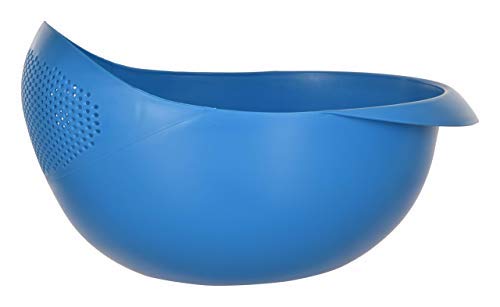 Big multicolor colander from 19357 kitchen tool set, used as fruit basket, pasta strainer, vegetable washer, or kitchen bowl.