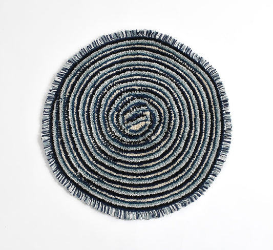 Blue microfiber doormats with anti-skid backing, washable, 40x60cm, pack of 2, soft and durable bathmat or door mat set.
