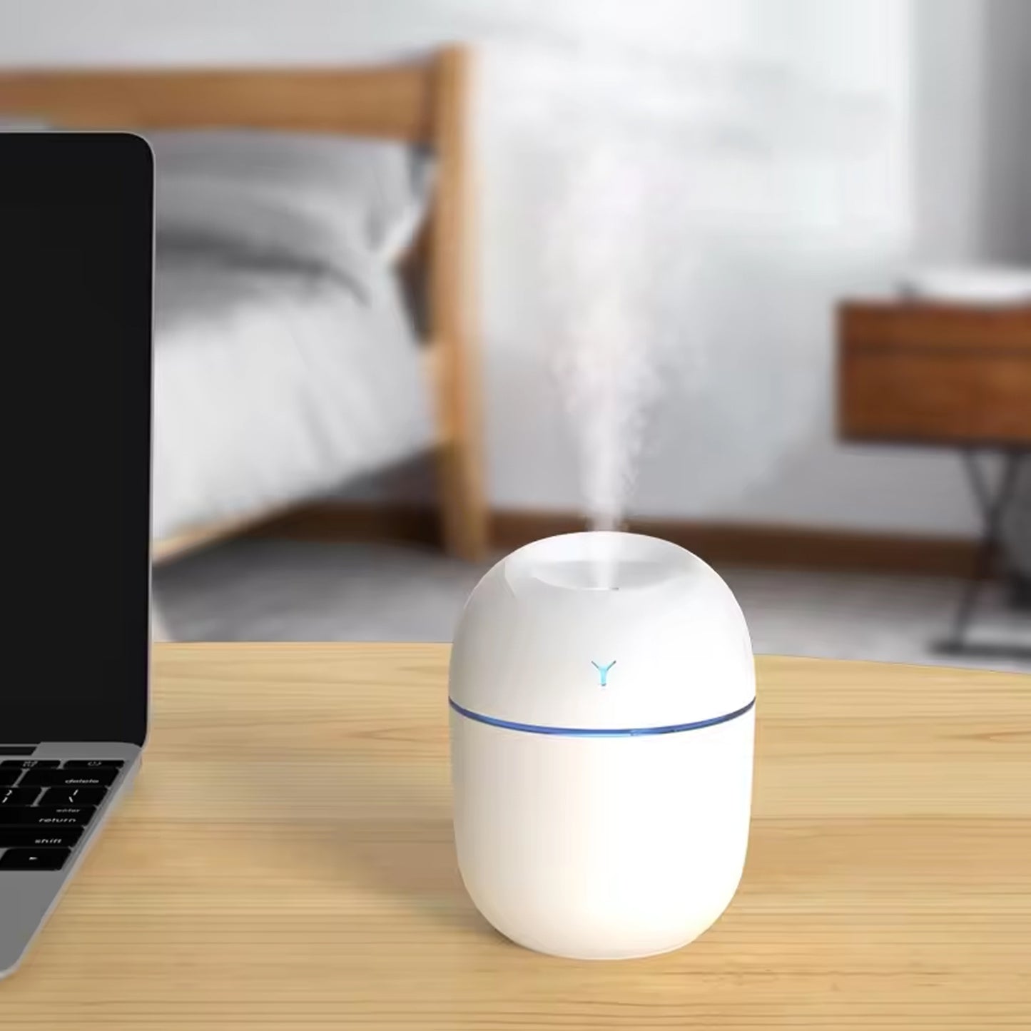 Wukusy office humidifier with plastic body, 220ml capacity, for aromatherapy, designed for home or office use