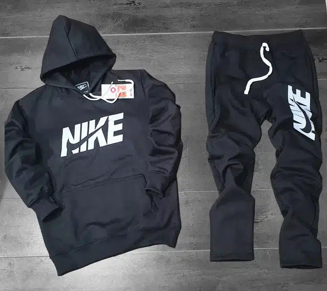 Black men's fleece hooded tracksuit in XL size, featuring a comfortable fit and casual style by 8969.