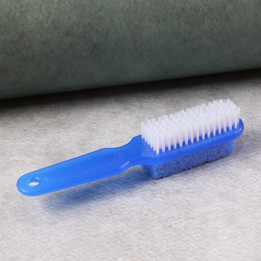 Wukusy 2-in-1 foot scrubber brush with pumice stone for exfoliating feet and removing dead skin in health and beauty routine