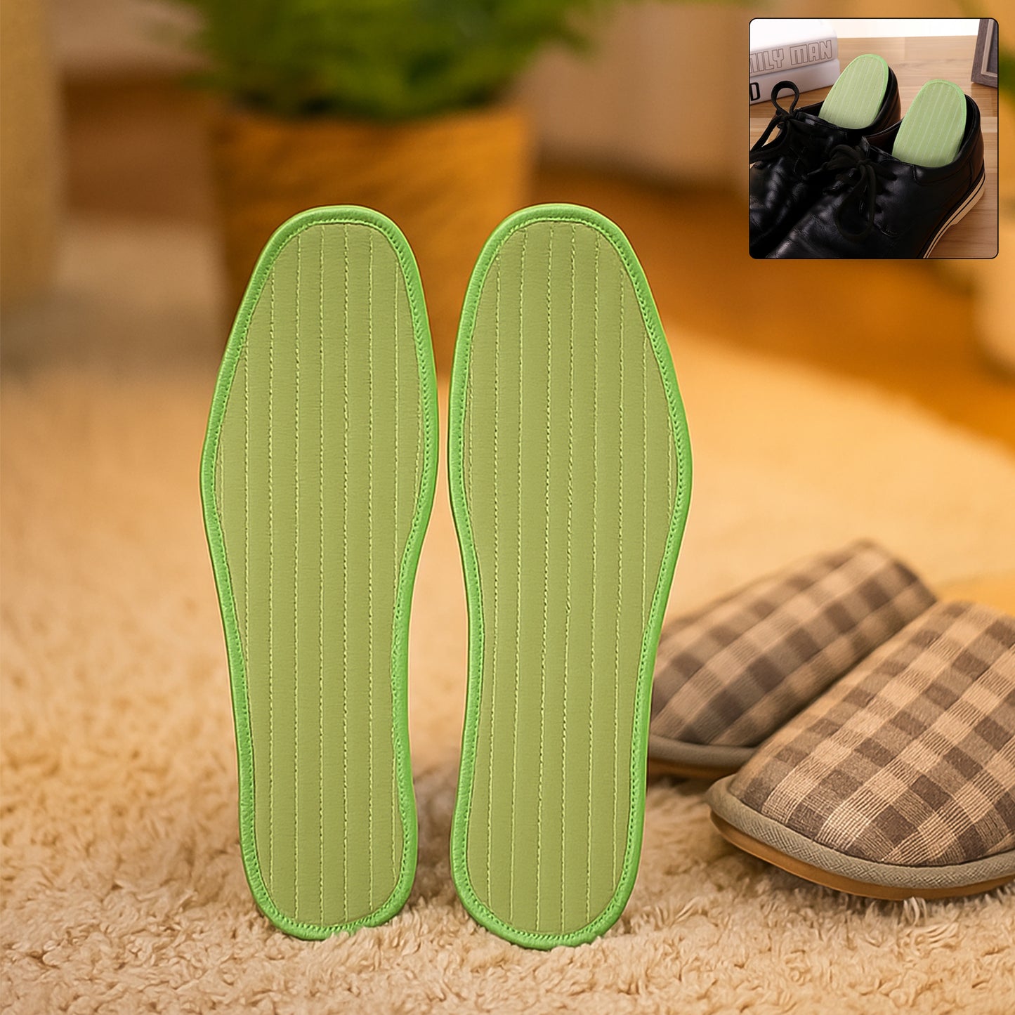 Pair of Wukusy Premium Comfort Shoe Insoles for size 44, designed for daily foot support with a mixed pattern design.
