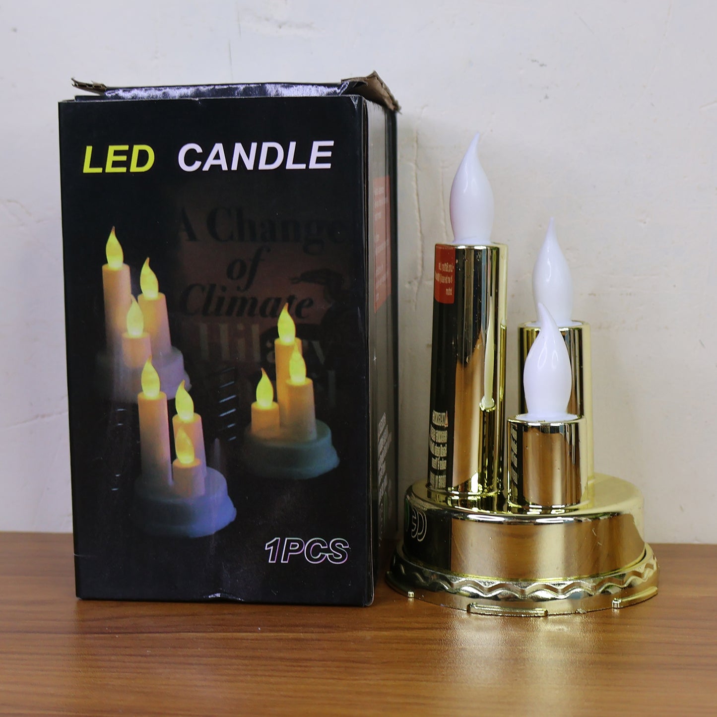 Wukusy LED flameless candle lamp with triple candle design, ideal for home decor, featuring warm ambient lighting.