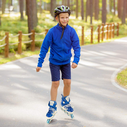 Wukusy 7554 inline skates with LED flashing wheels, adjustable length, high-quality design, for kids and teens, pair in action