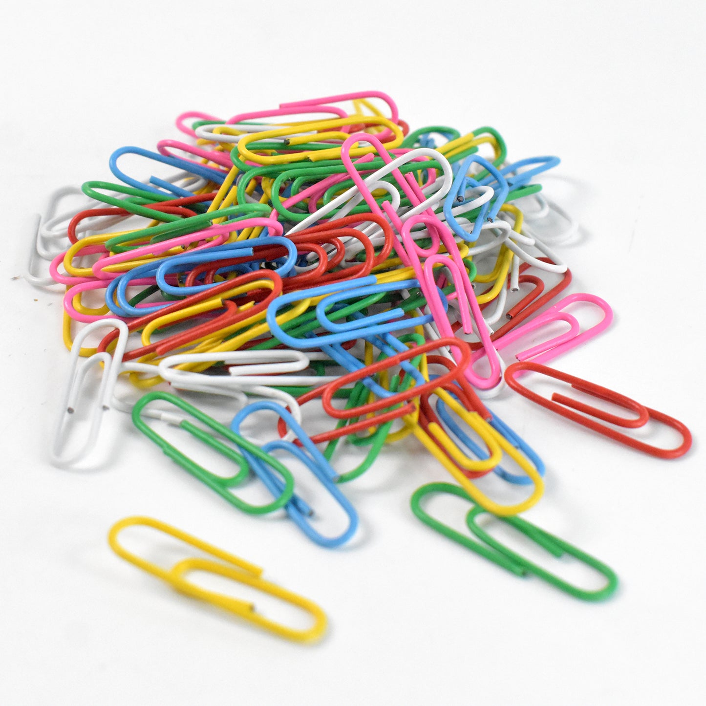 Set of 100 Wukusy metal U-shape paper clips, 28mm office paper pins for organizing documents and stationery.