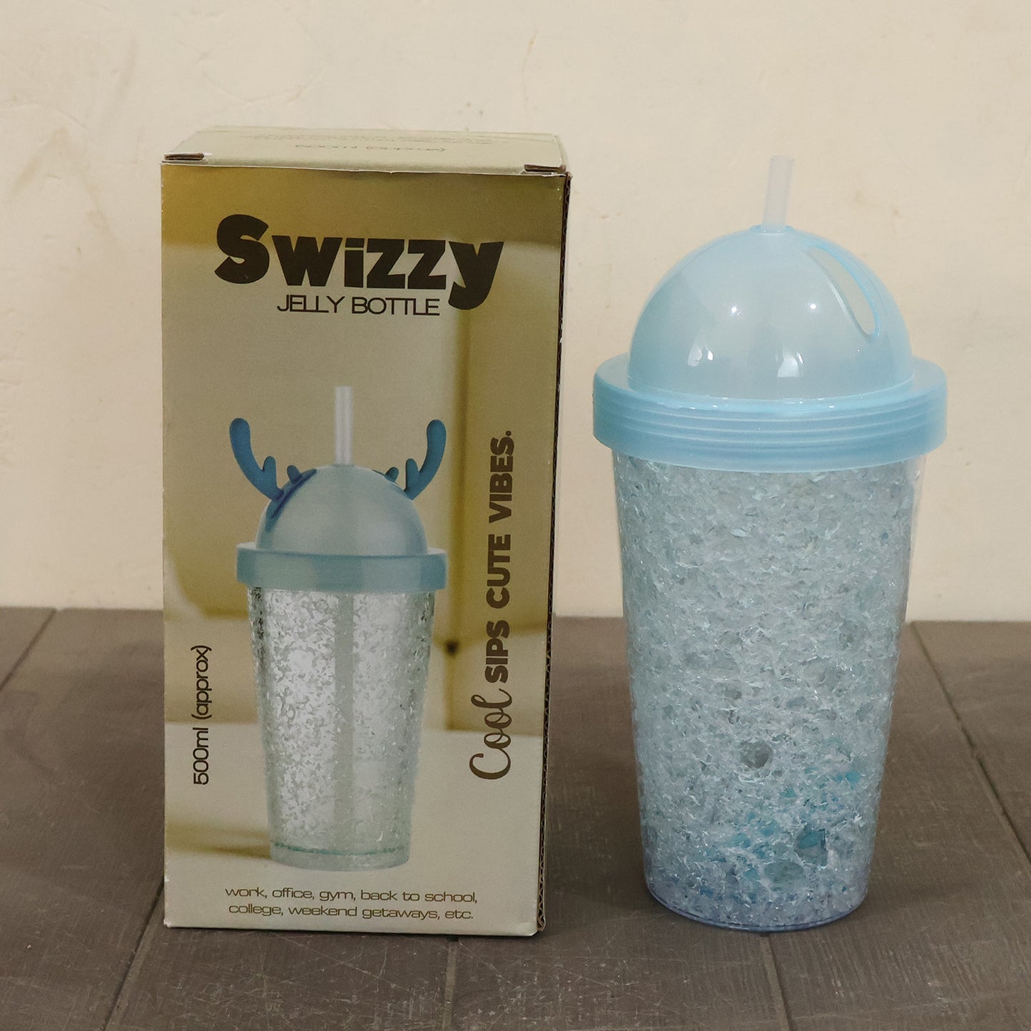 Wukusy Stylish Swizzy Jelly Tumbler with straw and fun lid, 500ml capacity, transparent colorful design for on-the-go hydration.