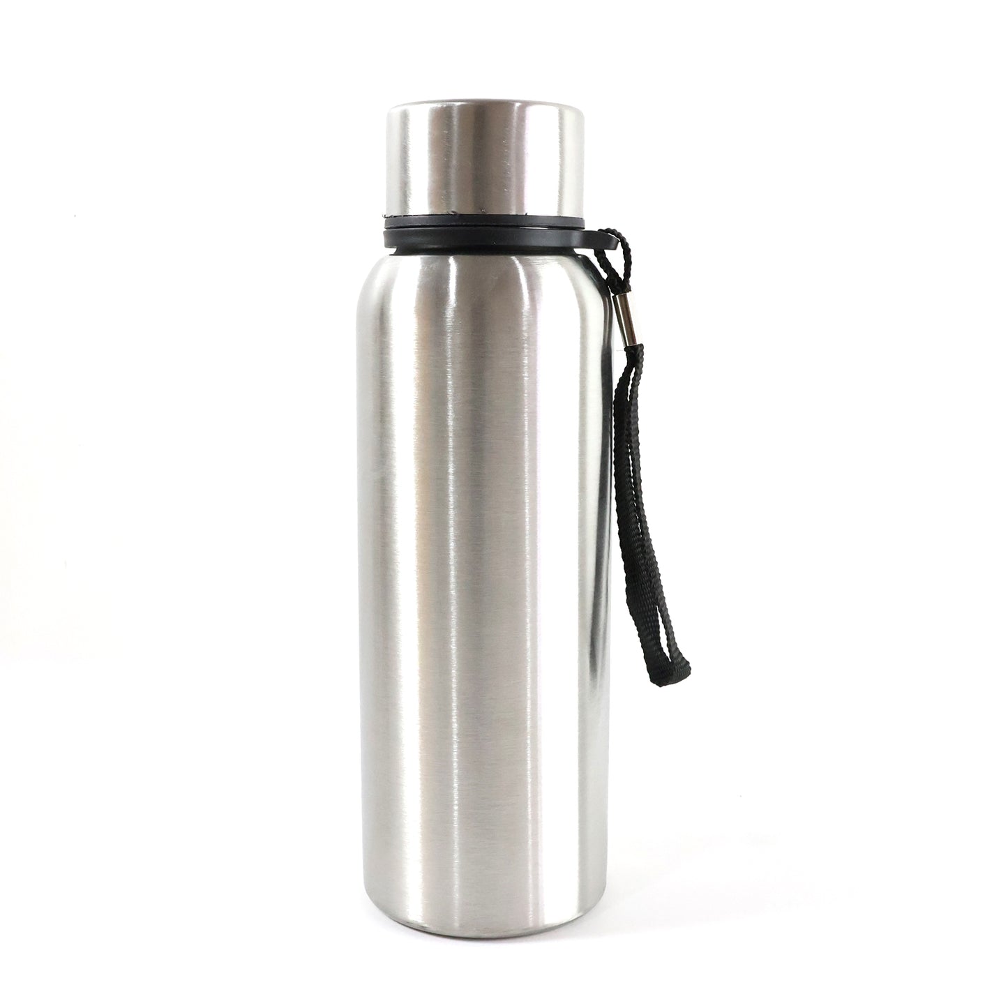 Wukusy stainless steel vacuum-insulated water bottle, 750 ml, with sleek design and spill-proof lid.