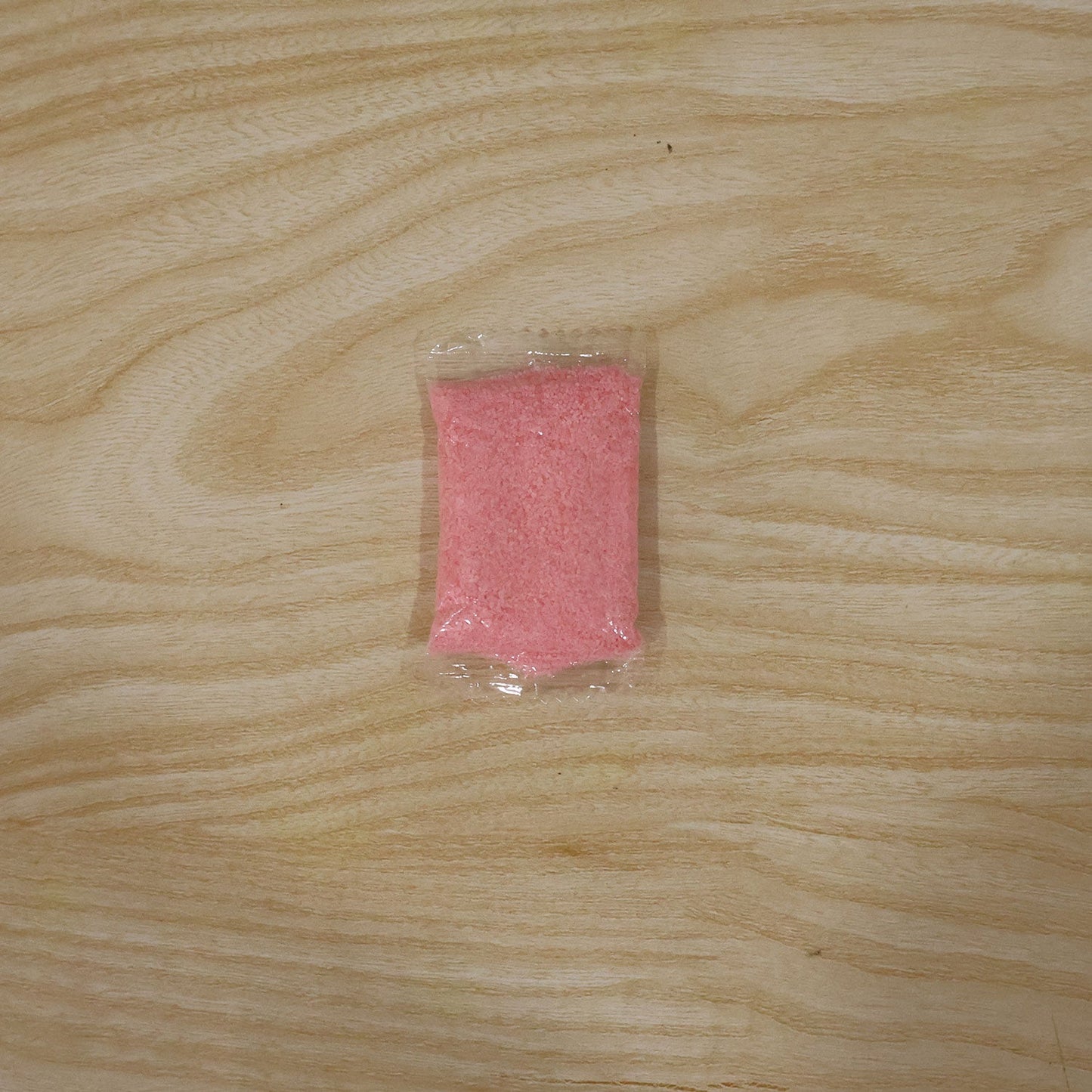 Wukusy washing fragrance powder cleaner for deep cleaning and descaling all machine types, shown in a white powder form.