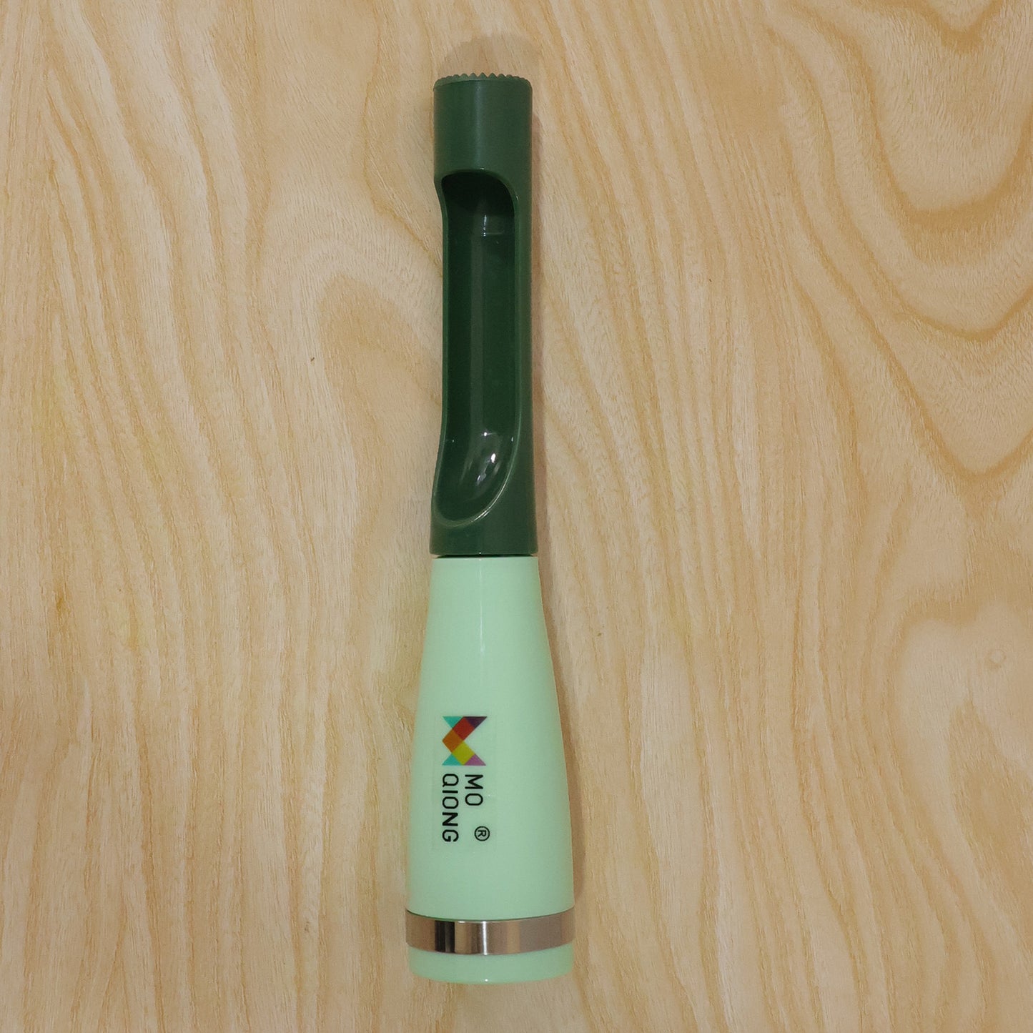 Wukusy multipurpose apple cutter and slicer with ergonomic handle for effortless fruit coring and slicing.
