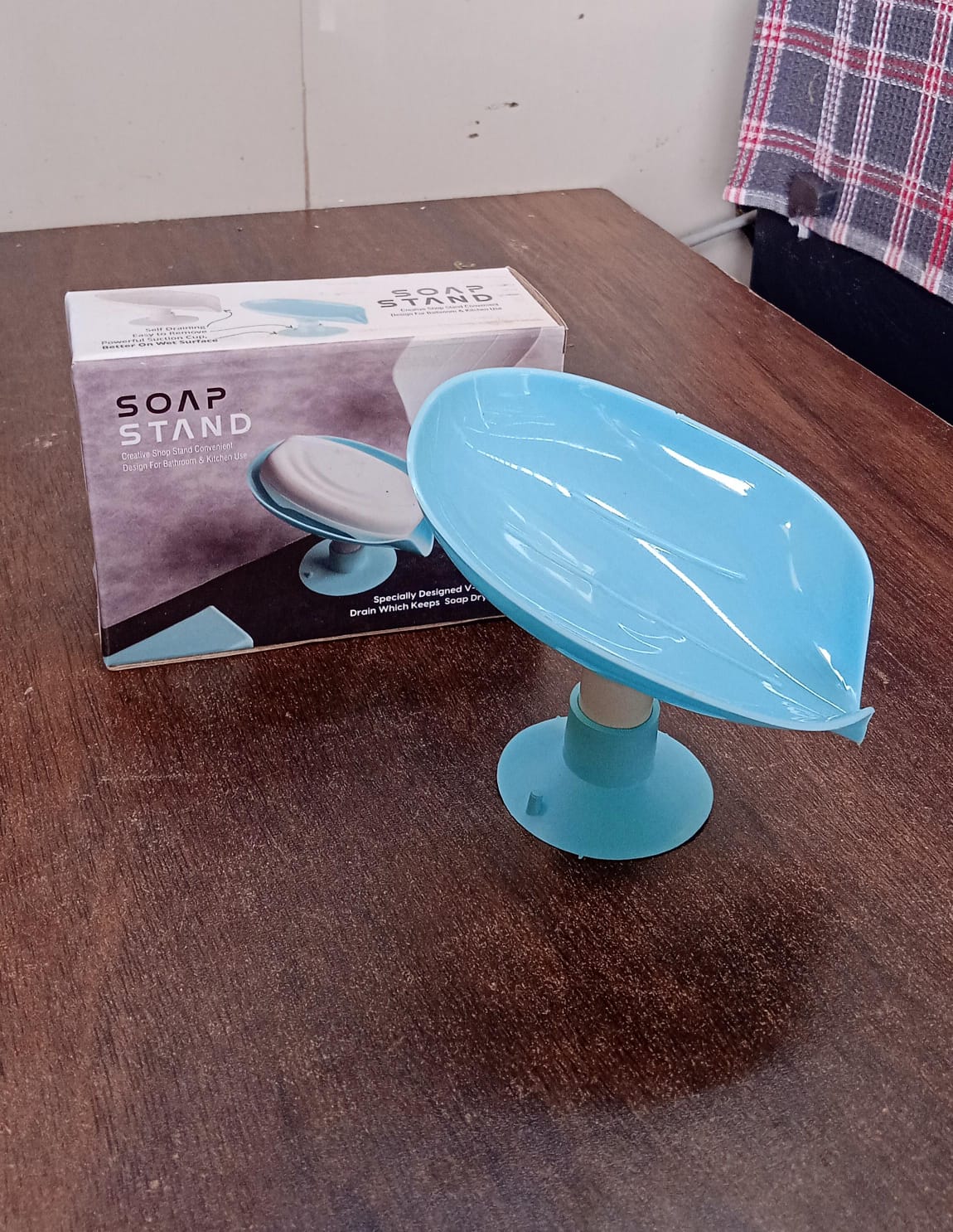 Wukusy soap holder stand with self-draining soap dish, designed for bathroom or kitchen use, featuring a sleek, functional design
