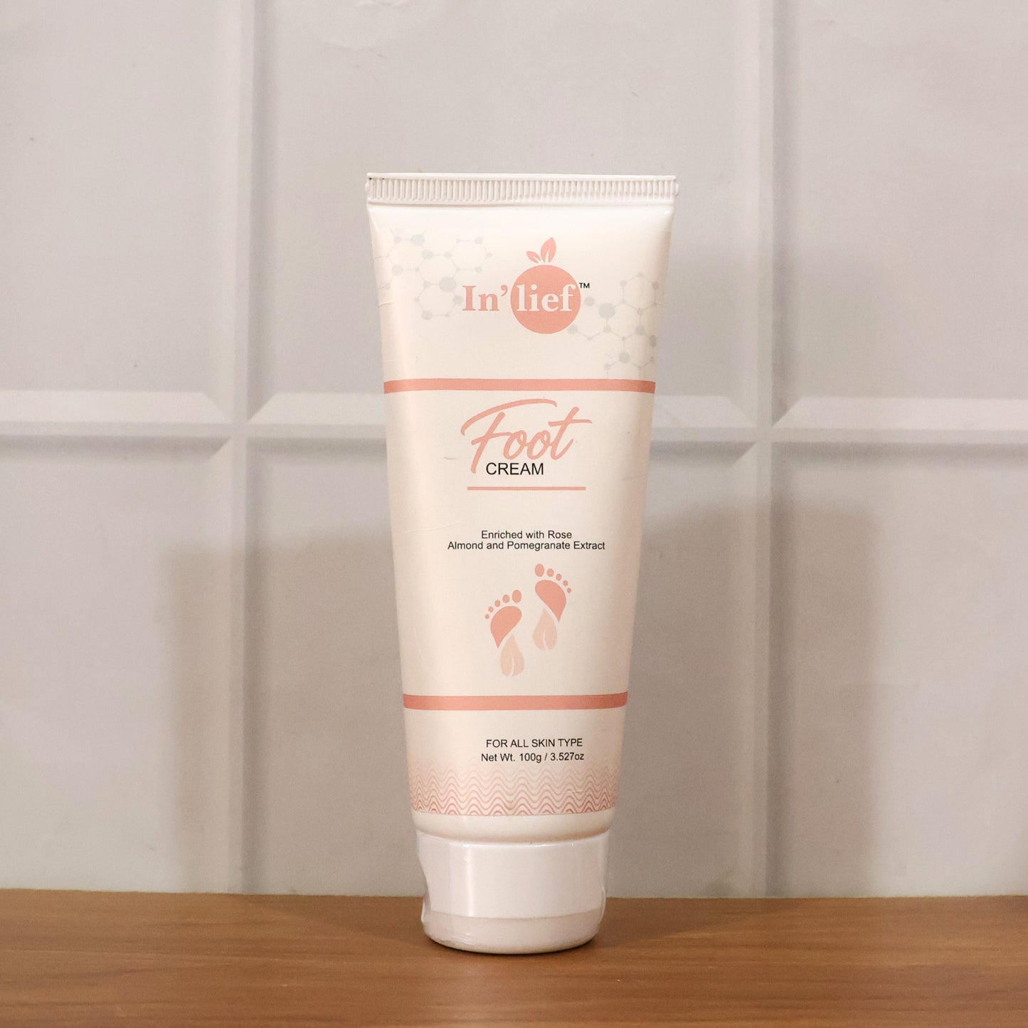 Wukusy Deep Nourishing Foot Care Cream in 100g jar, showing the cream's smooth texture and packaging for soft, healthy feet.