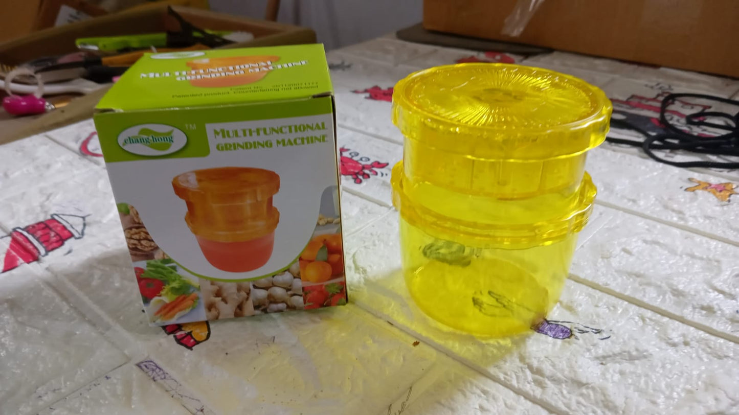 Wukusy 5865 multi-function portable grinding and citrus juicer for ginger, garlic, fruit, soy milk, and vegetable smoothies.