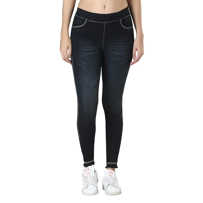 Black stretchable high-rise denim jeggings by FIZZI SHOP, shown on a model, featuring a fitted style and comfortable lycra fabric.