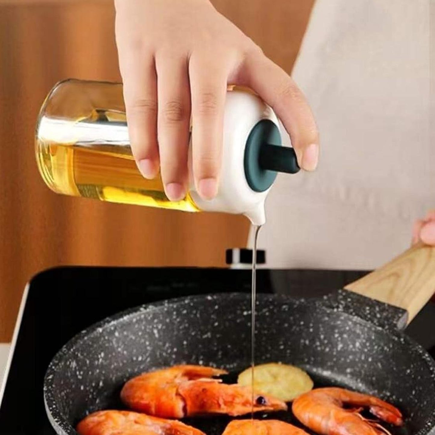 Wukusy 2-in-1 glass oil dispenser jar with brush, clear bottle for cooking oil and oil application, set of one.