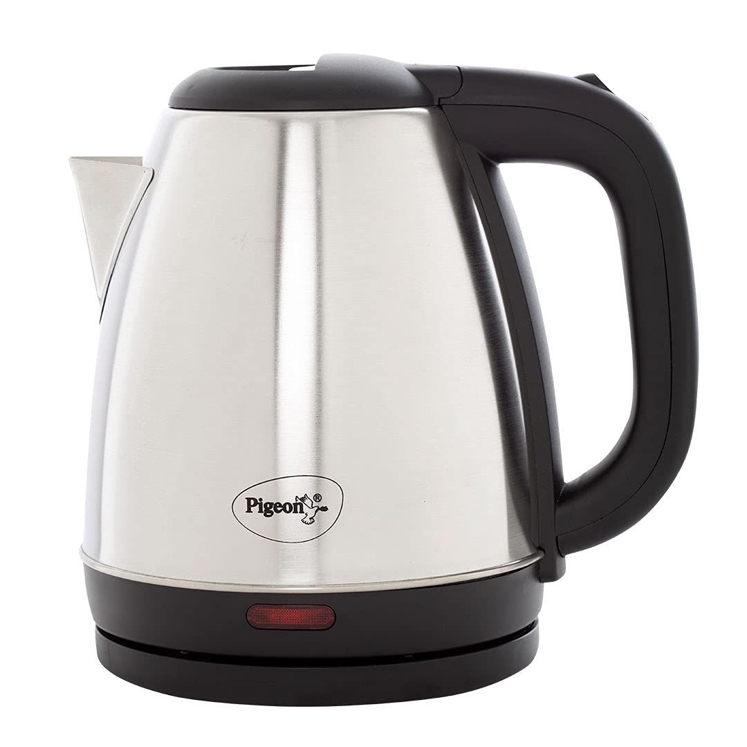 Black Seasons Pigeon Amaze Plus 1.5 L electric kettle with steel body, 1.5-liter capacity, and sleek design.