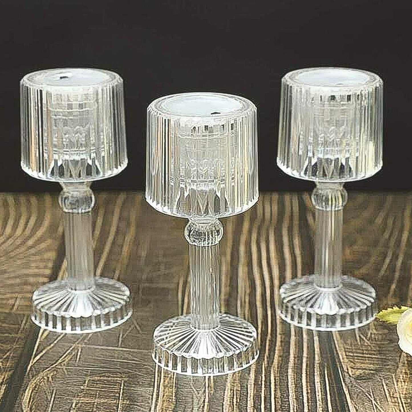 Wukusy Big Acrylic LED Desk Lamp, portable crystal table lamp for home decor, featuring modern design and bright LED lighting.