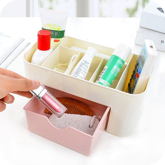 Wukusy 0360a cutlery box for storing cutlery sets, shown in a clean, organized arrangement with multiple compartments.
