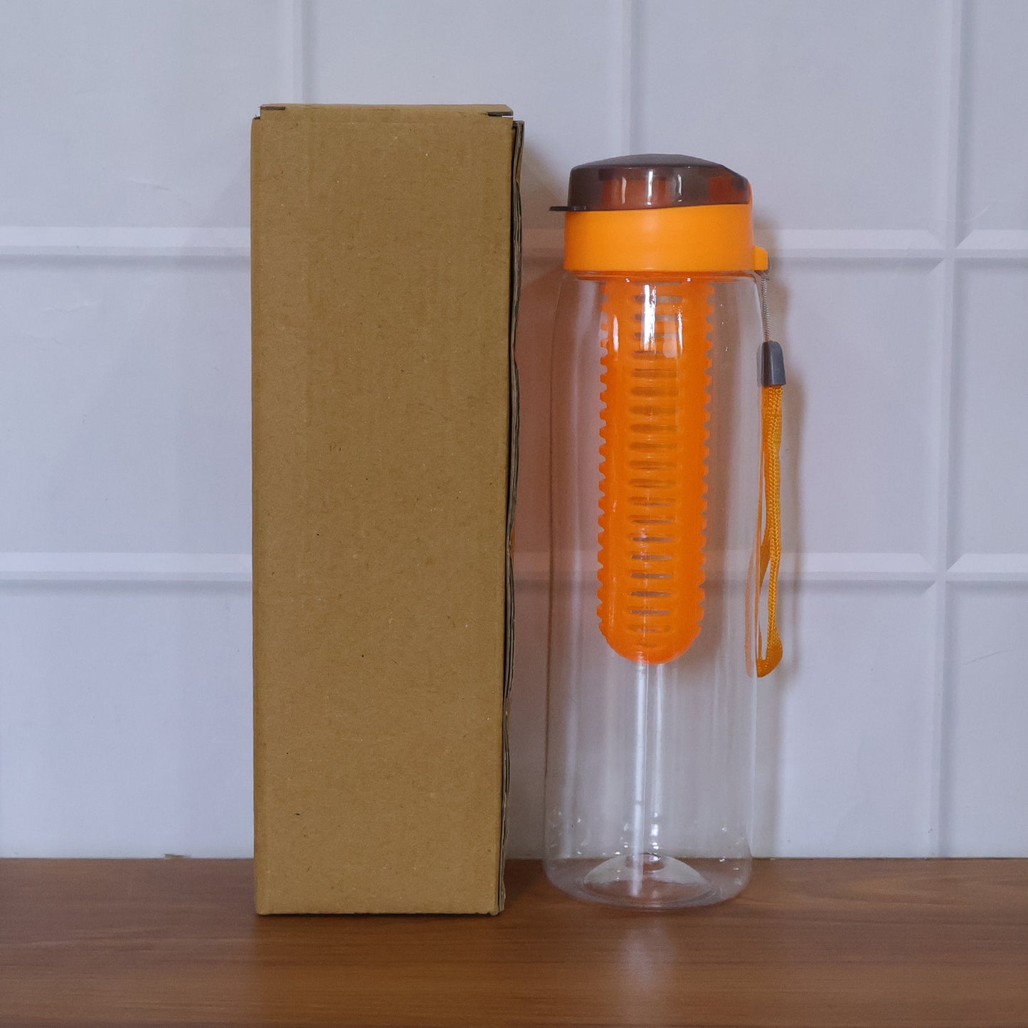 Wukusy premium 1200ml fruit infuser water bottle with clear body and black lid, showcasing fruit infusion chamber and hydration design.