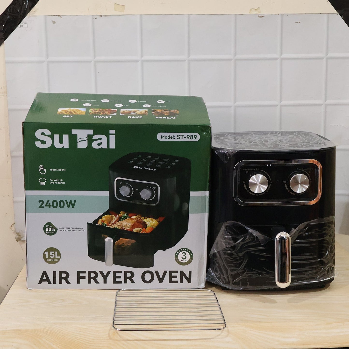 Wukusy Sutai Air Fryer Oven 15L with digital display, 2400W, large capacity oil-free cooking appliance for healthy meals