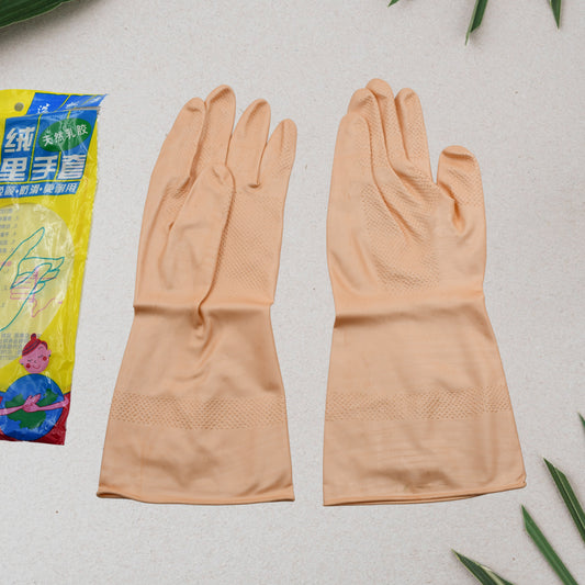 Wukusy 4855a reusable natural gum rubber cleaning gloves for home improvement, shown in a close-up image.