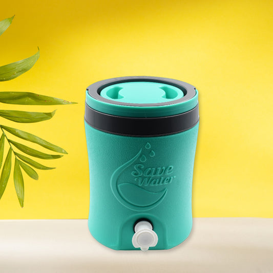 Wukusy 3.5L plastic insulated water jug with tap, portable cool water storage for camping and travel, rectangular design