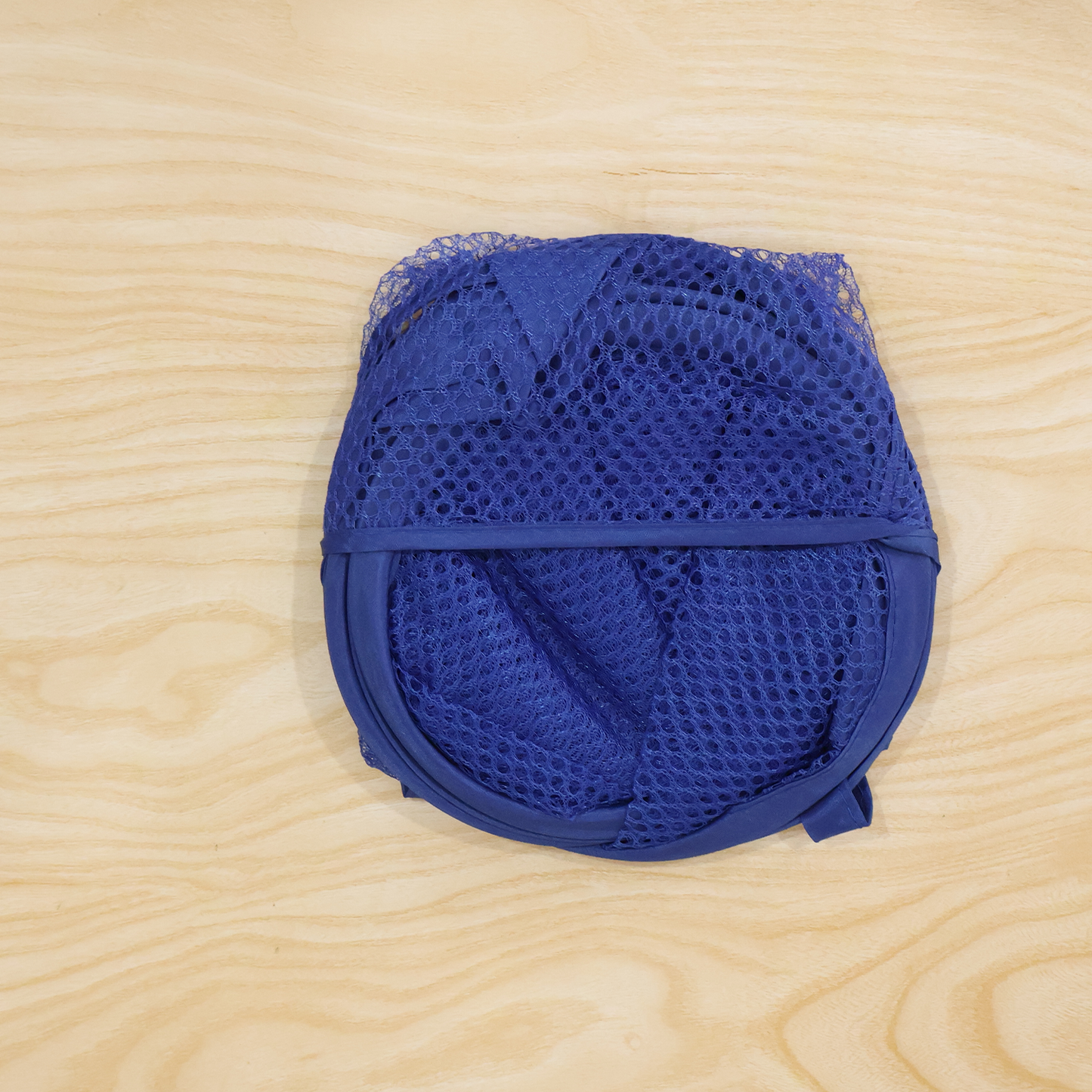Wukusy pop-up mesh laundry basket in lightweight design, 34x34x58cm, collapsible clothes hamper with breathable mesh material