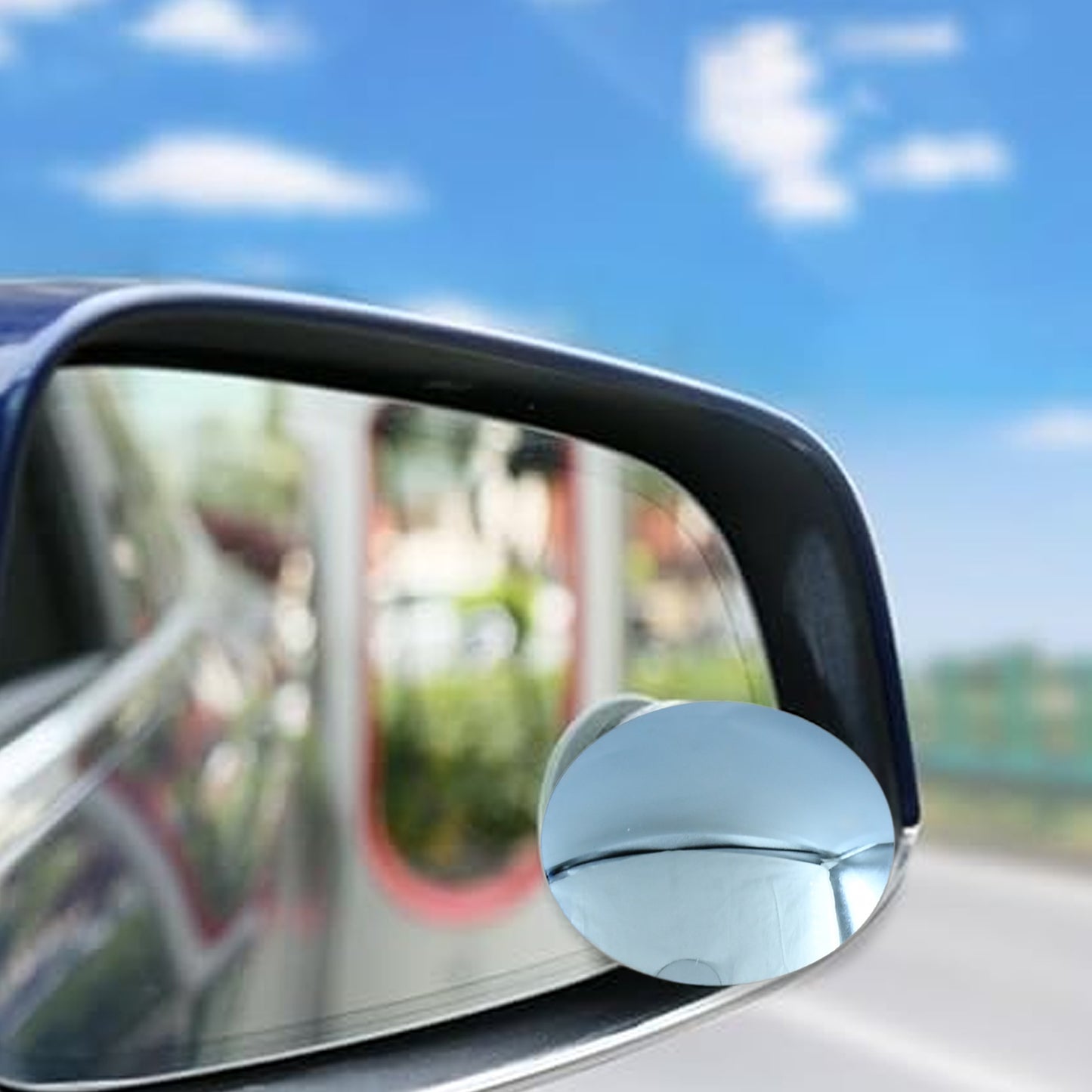 Pair of Wukusy automotive round HD glass blind spot mirrors showing clear, reflective surfaces for improved vehicle visibility.