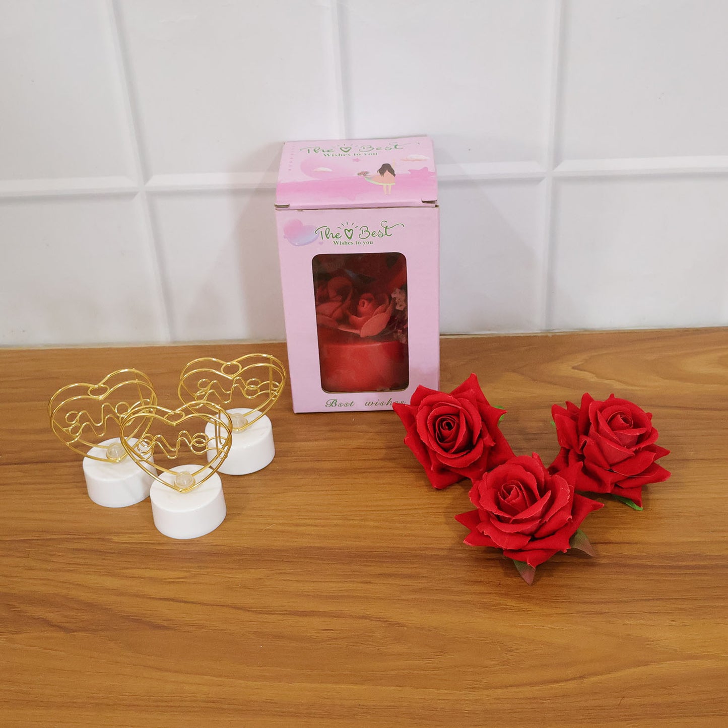 Wukusy Romantic Heart Love Decorative Gift Set featuring heart-shaped ornaments and love-themed decorations for special occasions
