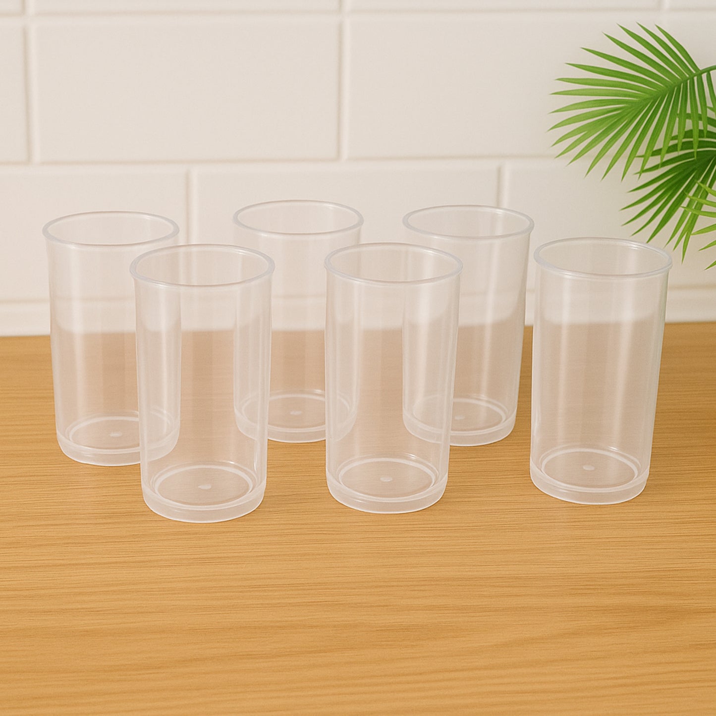 Set of six Wukusy Supermom Martini clear glasses, elegant and durable for serving cocktails and drinks.