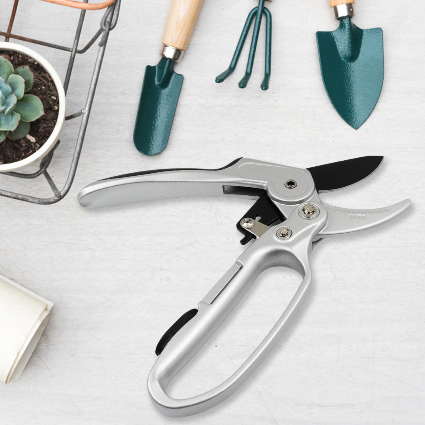 Wukusy garden pruning shear, 8-inch steel hand shears for trimming plants and shrubs, designed for gardening tasks.