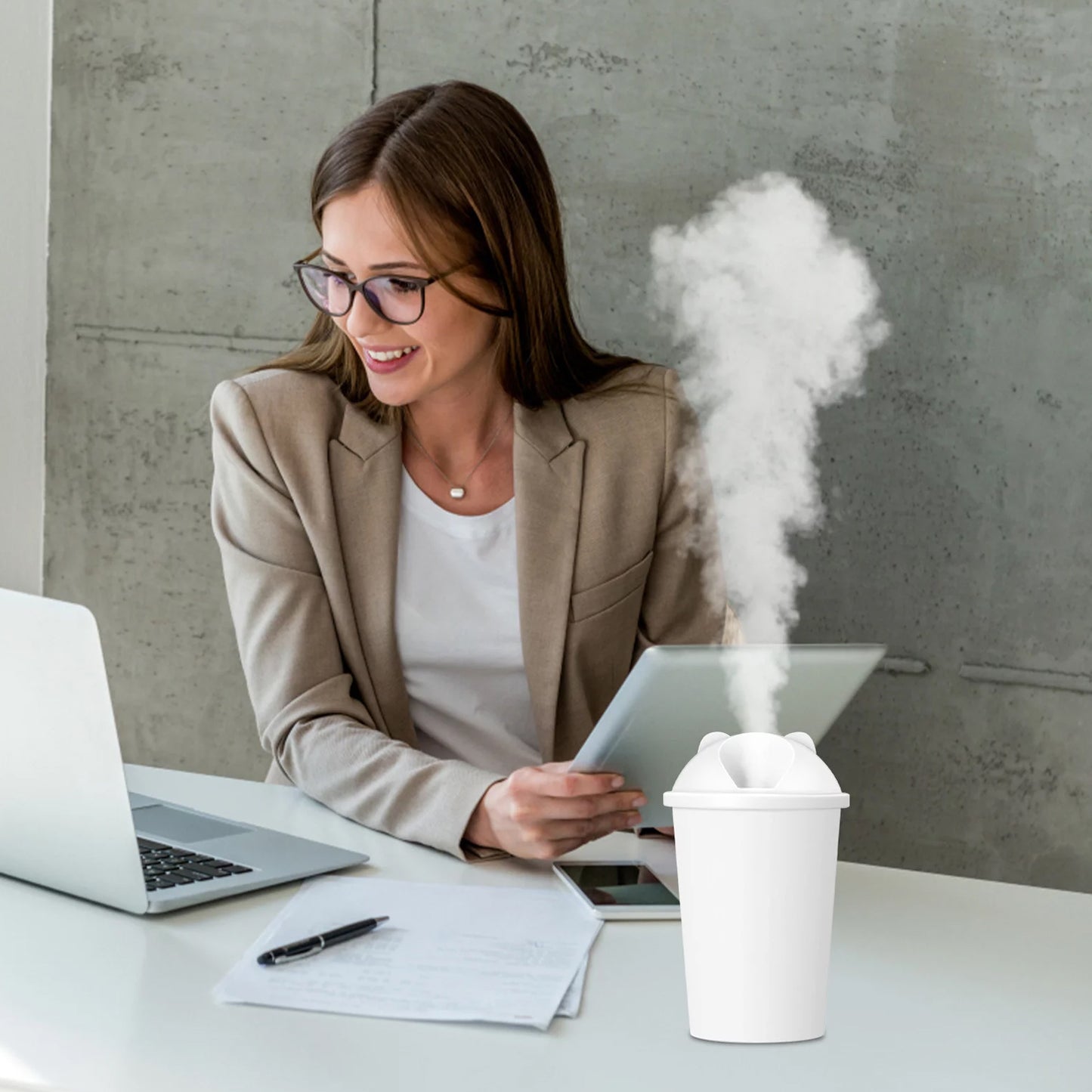 Cute bear-shaped USB humidifier cup by Wukusy with multicolor lights, ideal for home improvement and adding moisture to the air.