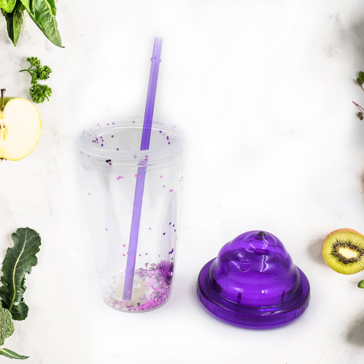 Wukusy reusable plastic cold drink tumbler with lid and straw, double-wall design, perfect for tea, coffee, and travel use in mixed colors.