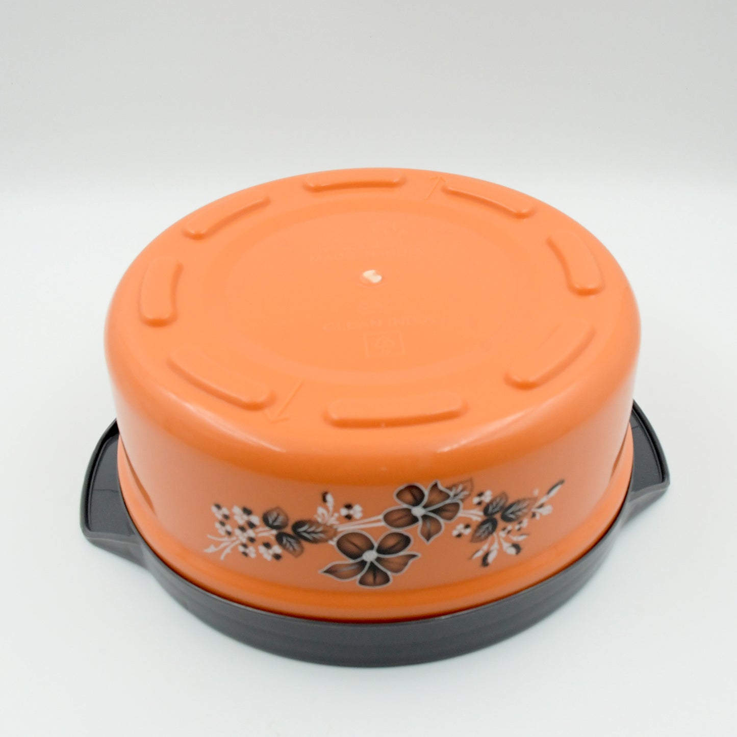 Wukusy 2500ml insulated steel casserole box with floral print for serving hot food and chapatis in the kitchen.