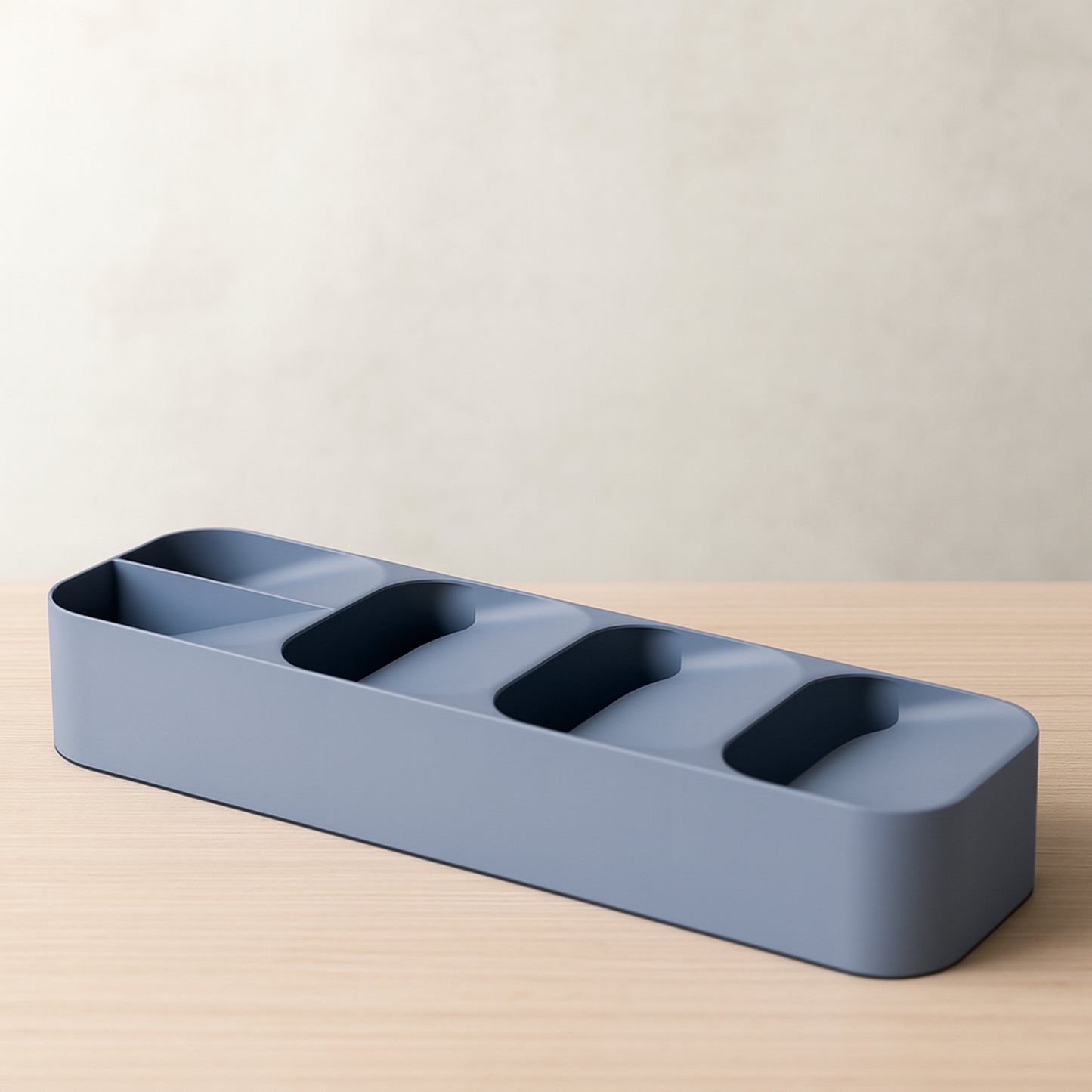 Wukusy 1-piece cutlery tray box for storing utensils and cutlery safely and organized in a home kitchen.