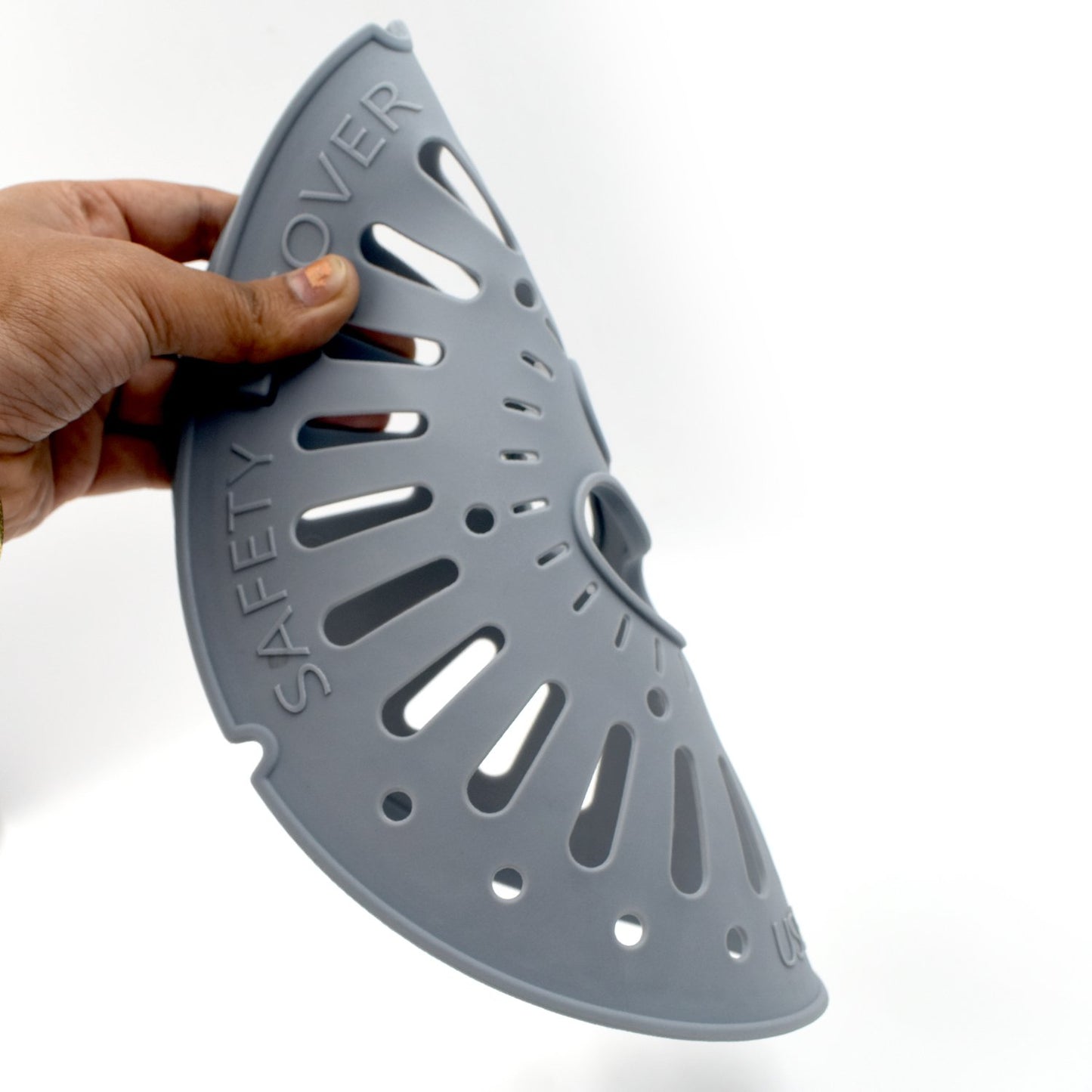 Wukusy 4717 Spin Cap Safety Cover for home and kitchen, protects appliances and prevents accidental contact, durable plastic.