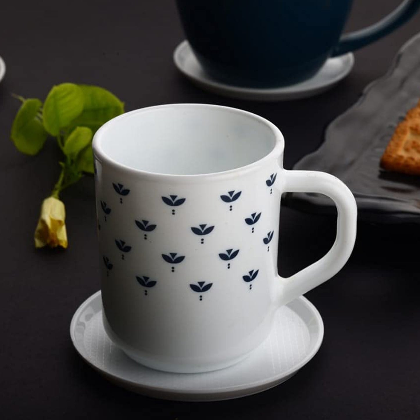 Wukusy set of 6 plastic coasters with spill protection, non-slip surface, durable design, fits standard drinking glasses and cups.