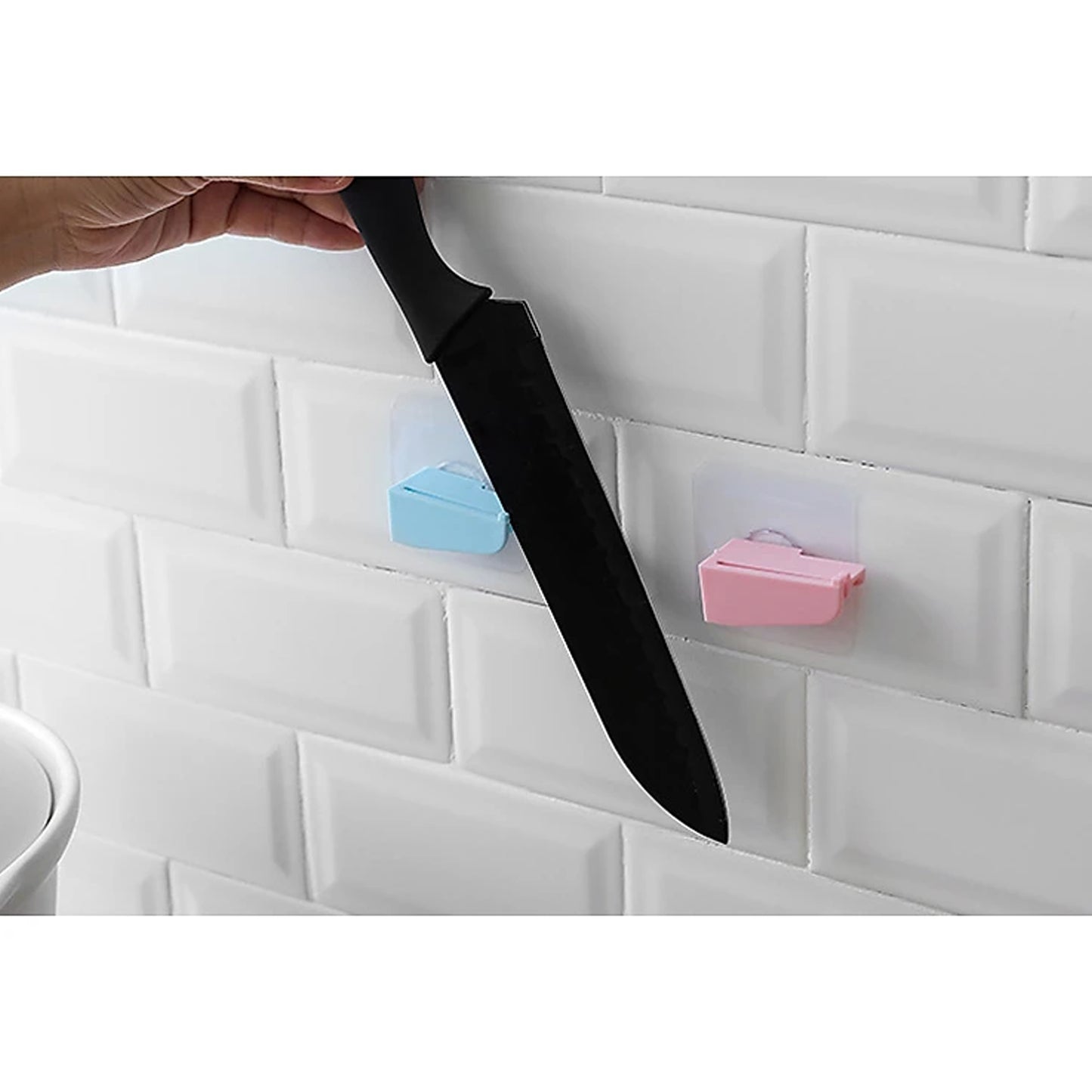 Wukusy punch-free wall-mounted knife holder, kitchen tool rack with slots for storing knives and kitchen utensils.