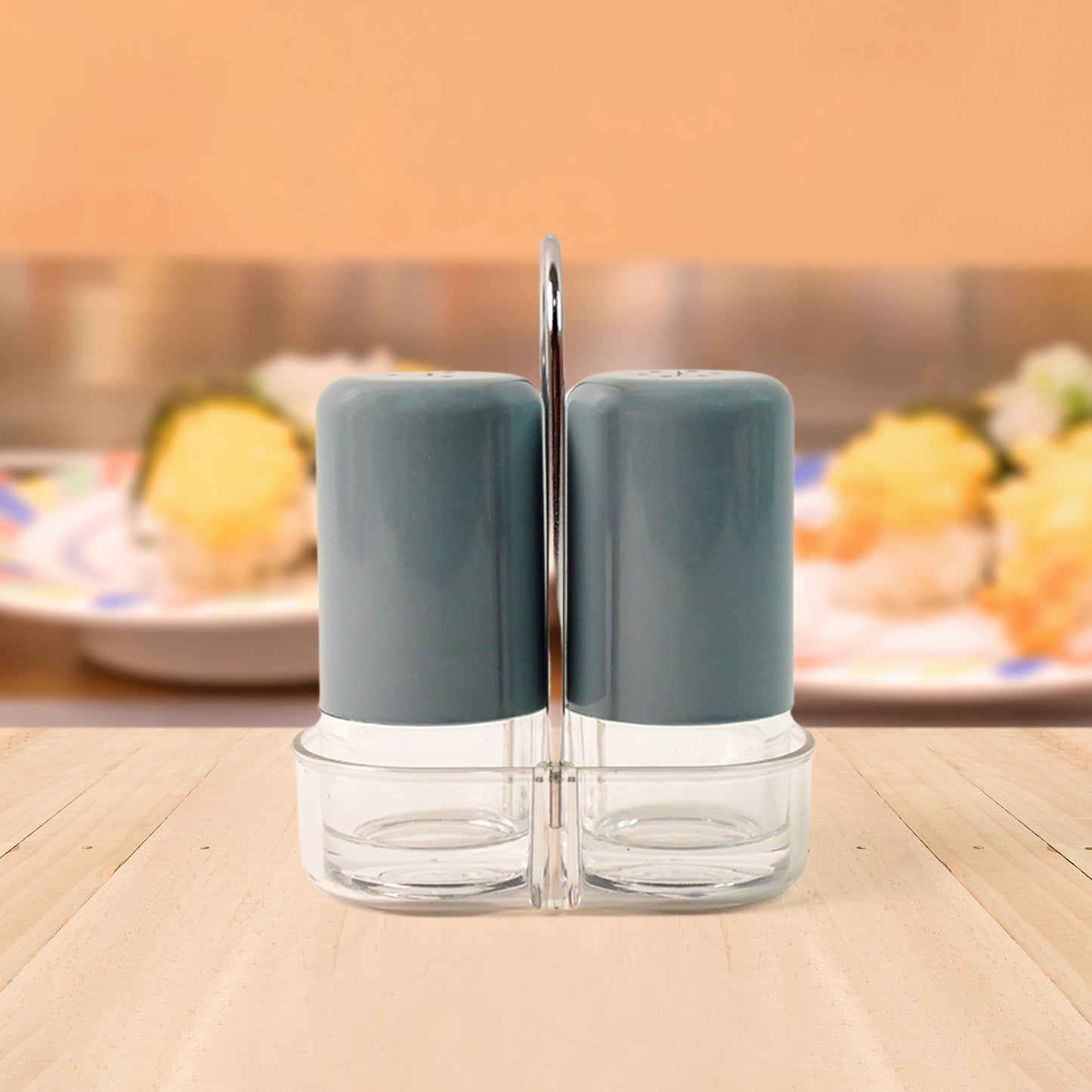 Wukusy Apex Victory salt and pepper dispenser set, 2 acrylic shakers for kitchen seasoning storage and dispensing.
