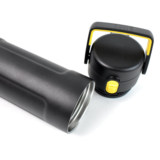 Wukusy insulated water bottle with vacuum seal, leak-proof design, BPA-free, ideal for hot and cold beverages in a home or kitchen setting.