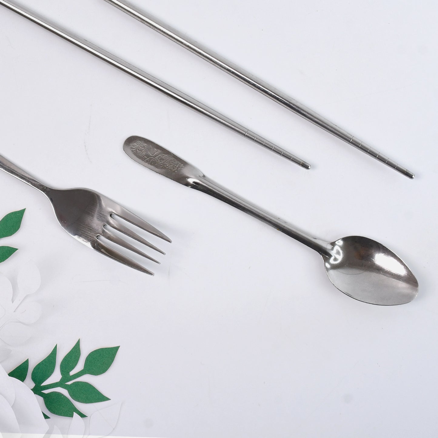 Wukusy portable camping cutlery set with 4 utensils and carrying case, ideal for travel and outdoor dining.