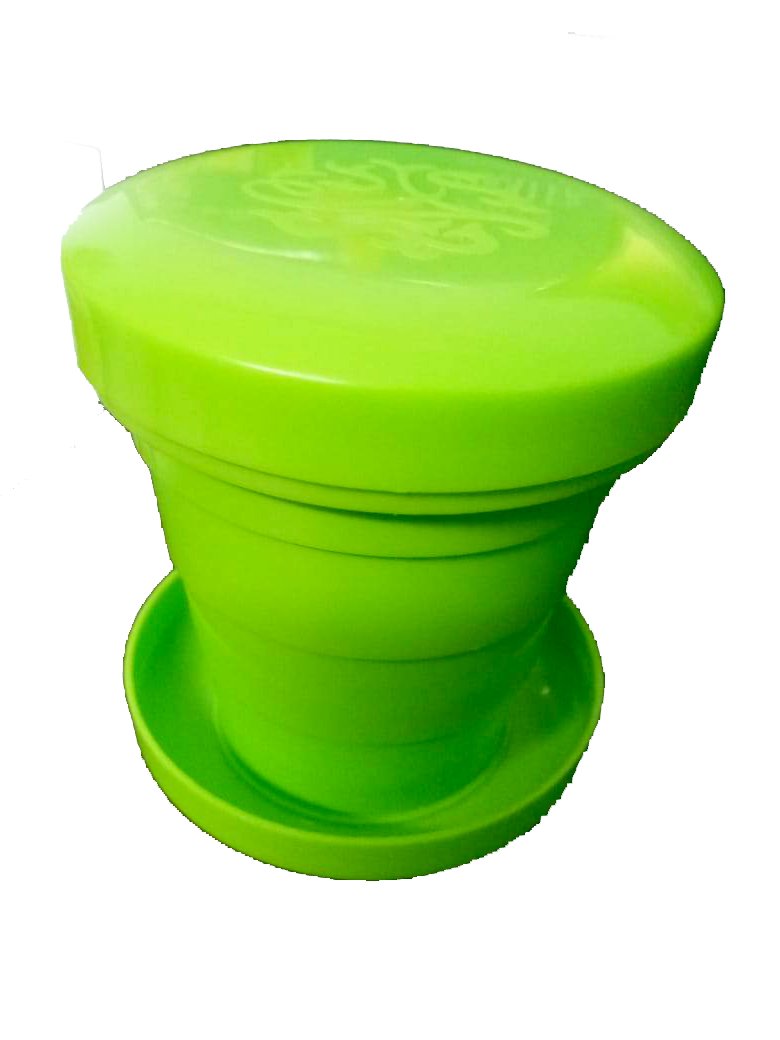 Wukusy portable travel cup tumbler with lid, suitable for on-the-go beverages, featuring a sleek design and secure lid.