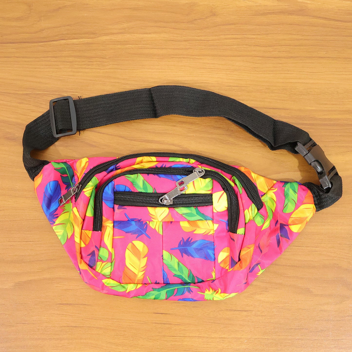Wukusy stylish printed waist bag with adjustable strap and multiple compartments, ideal for casual outings and travel.