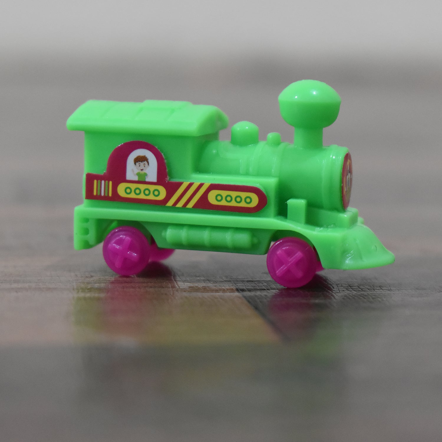 Wukusy 30-piece pull-along back train friction power toy set for babies, featuring colorful toy vehicles with push-and-go crawling action.