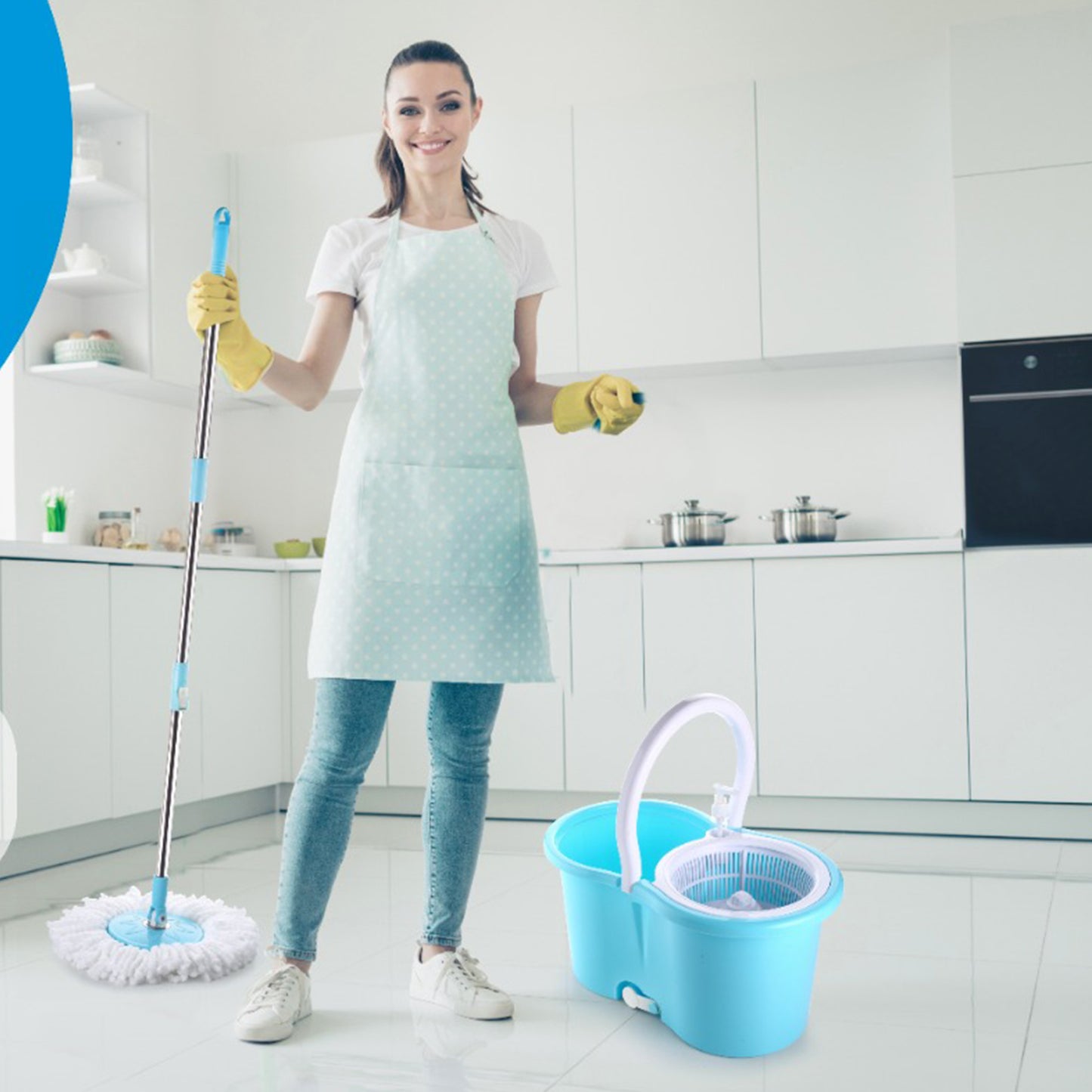 Wukusy 8702 plastic spinner bucket mop with 360-degree self-spin wringing and two absorbent pads for home and office floor cleaning